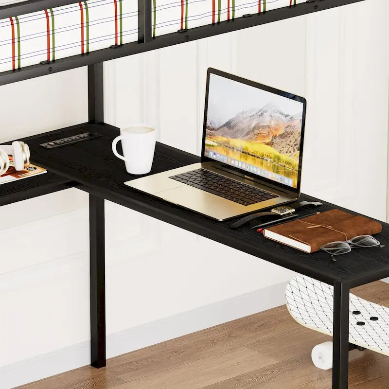 Cama alta de metal de tamaño completo con escritorio en forma de L, luces LED y base de carga