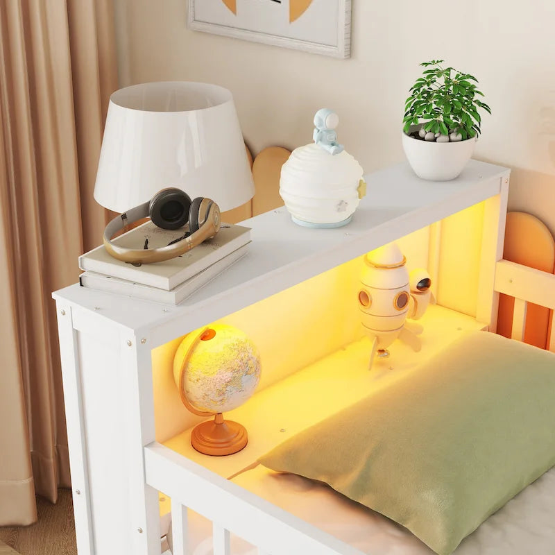 Cama alta Twin Size con LED y estantería, cama alta baja de madera con escaleras