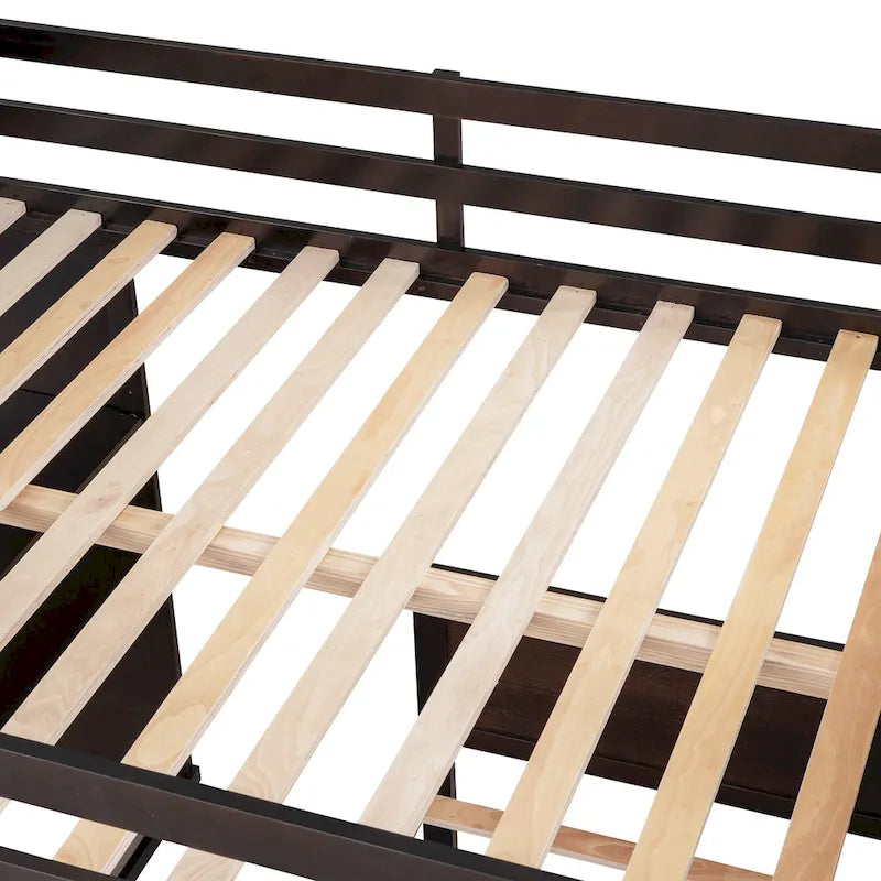 Cama alta matrimonial con cama individual independiente