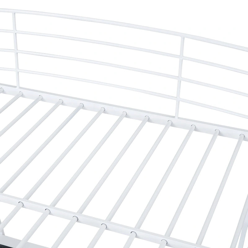 Cama alta de tamaño completo con 4 capas de estantes y escritorio en forma de L, elegante cama con estructura de metal, puertos USB y carga inalámbrica, color blanco